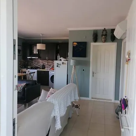 Bodrum'da Manzarali Havuzlu 2+1 Lägenhet *